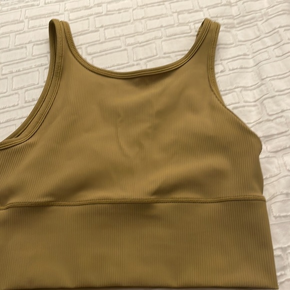 Lululemon SIZE 8 Power Pivot ribbed tank top - Picture 2 of 3